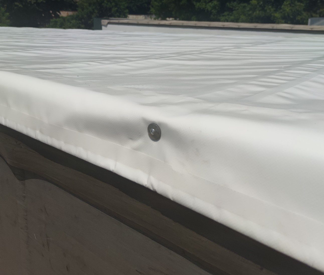 Curtainsider roof for a truck or trailer 4